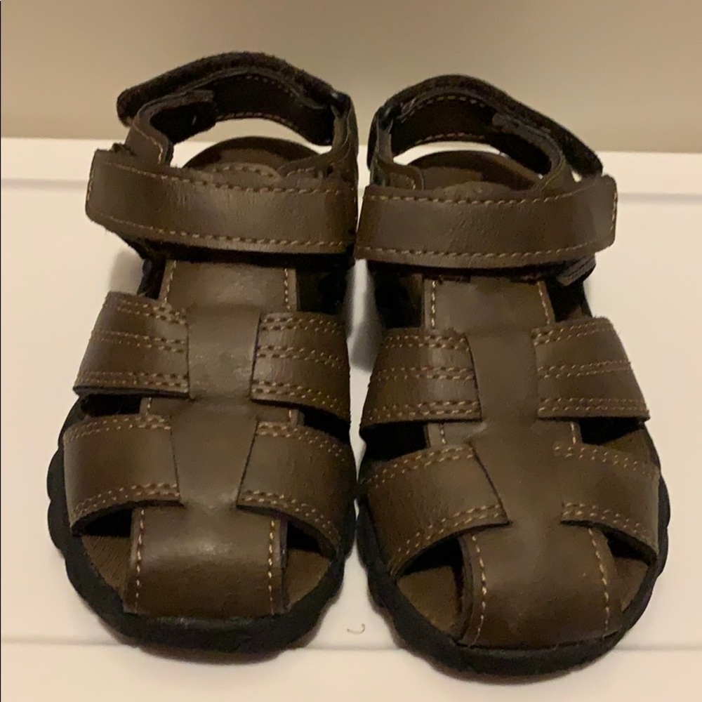Size 9 boys sandals - excellent condition
